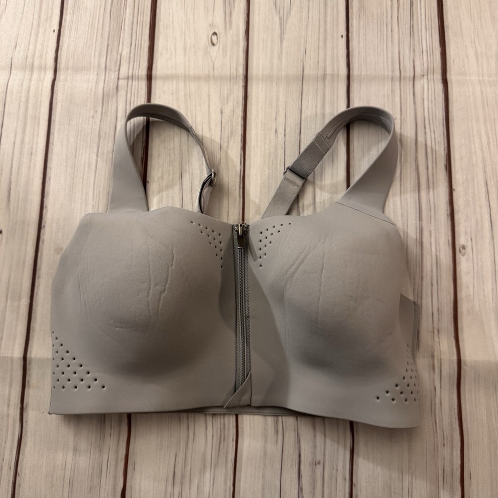 VICTORIA'S SECRET FEATHERWEIGHT MAX SPORTS BRA FOUNTAIN BLUE SIZE 34C